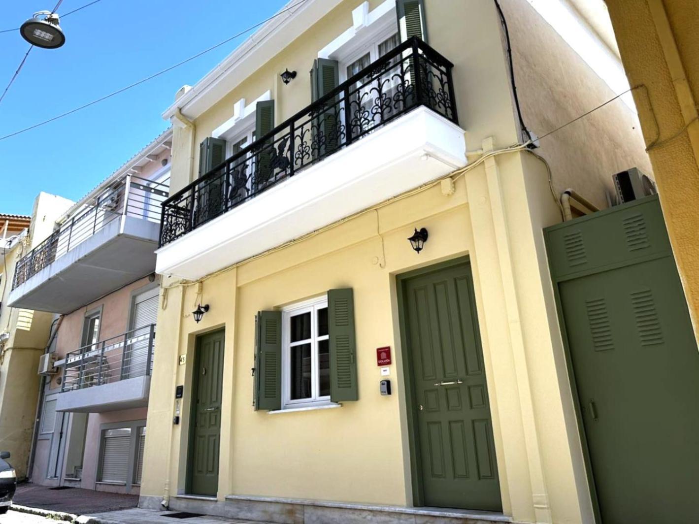 Mando Patrasso - Classical Apartment In The Center Of Patras With Free Parking Экстерьер фото